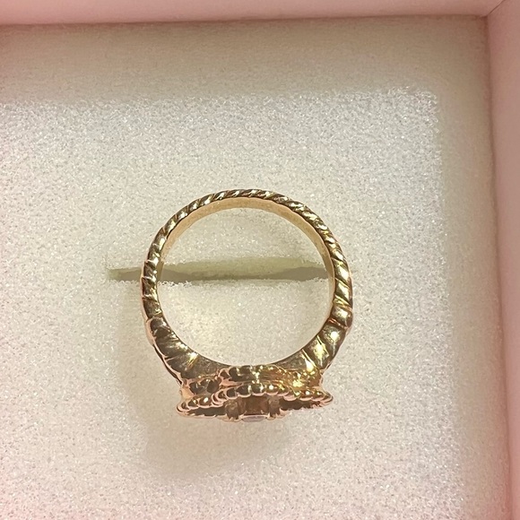 Van Cleef Vintage Diamond Alhambra Ring - Picture 3 of 3